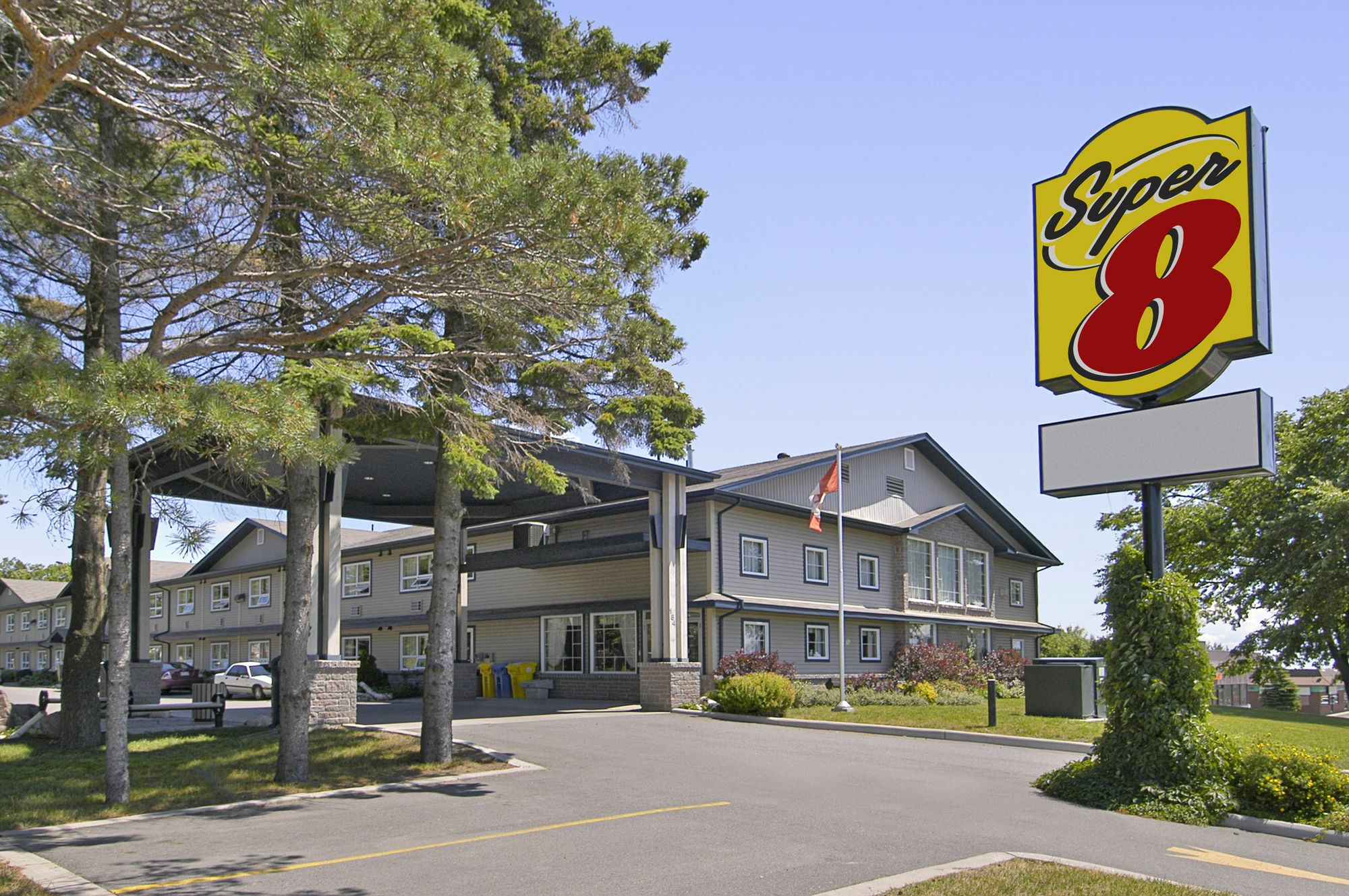 Super 8 By Wyndham Sault Ste Marie On Hotel Exterior photo